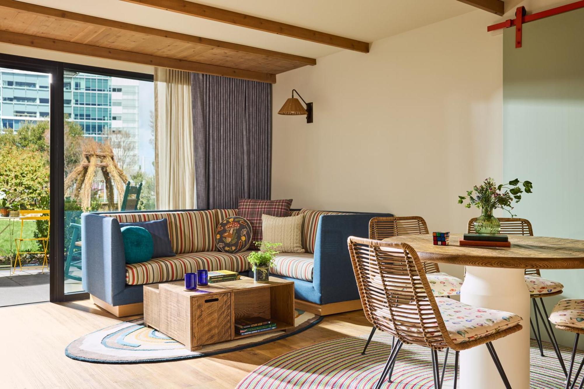 Treehouse Hotel Silicon Valley Сънивейл Екстериор снимка